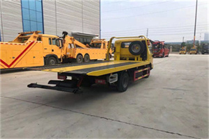 和龙非事故拖车