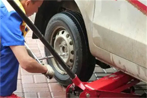 和龙附近拖车24小时服务热线电话