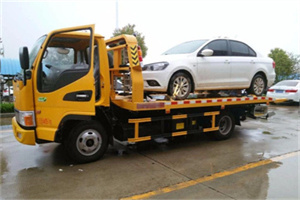 和龙附近拖车救援24小时服务热线